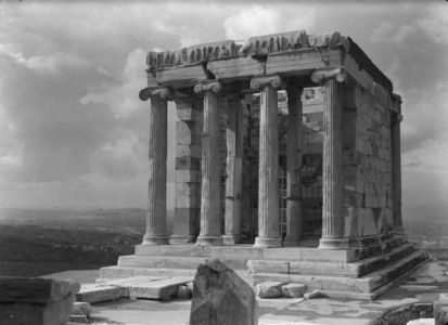 <bdi class="metadata-value">Athènes (Attique), Acropole, temple d'Athéna Niké</bdi>