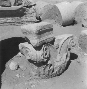Palmyre/Tadmor, sanctuaire Baalshamîn. Chapiteau en pierre tendre