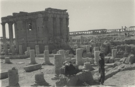 Palmyre/Tadmor, sanctuaire de Baalshamîn. Angle de la grande cour