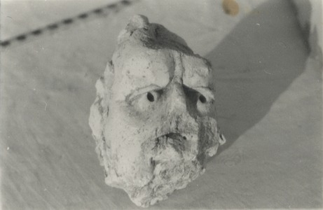 Palmyre/Tadmor, sanctuaire de Baalshamîn. Buste de personnage masculin