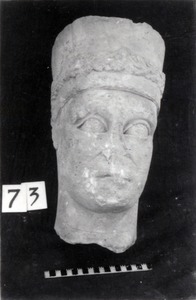 Palmyre/Tadmor, sanctuaire de Baalshamîn Fragment de statue, buste