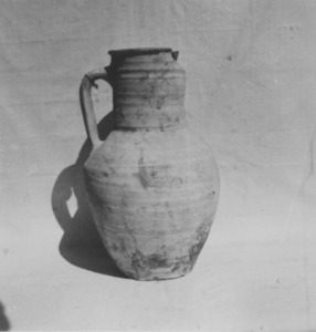 Palmyre/Tadmor, sanctuaire de Baalshamîn, cruche arabe retrouvée dans le pièce N du bâtiment B