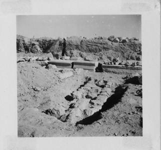 Palmyre/Tadmor, sanctuaire de Baalshamîn, blocs de remploi dans un mur tardif (M')
