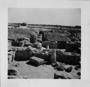 Palmyre/Tadmor, sanctuaire de Baalshamîn, bâtiments nord et portique R4, vue nord-ouest