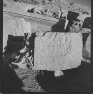 Palmyre/Tadmor, sanctuaire de Baalshamîn, chapiteau de colonne (face interne du bloc 36)