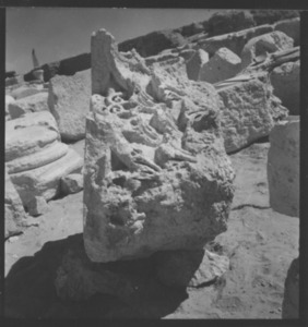 Palmyre/Tadmor, sanctuaire de Baalshamîn, chapiteau corinthien